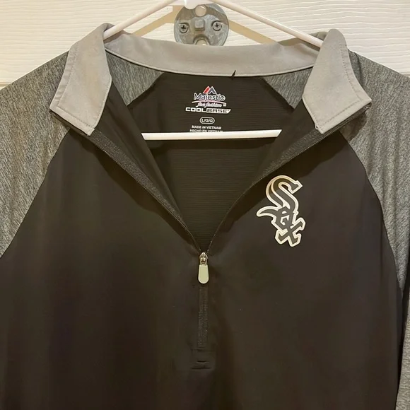 White Sox Quarter Zip - Picture 2 of 3